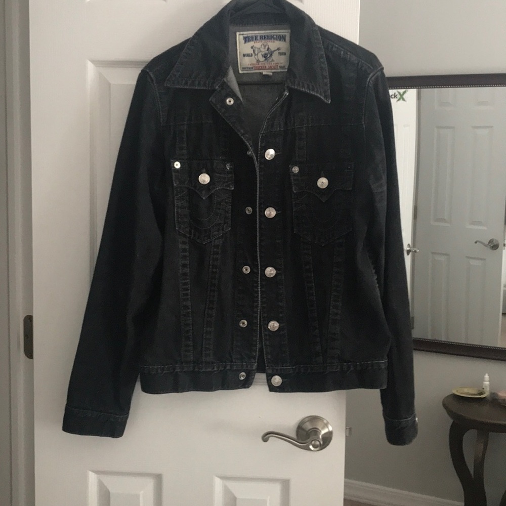 Men’s True religion jacket slightly used